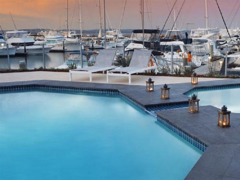 Готель Anchorage Port Stephens Corlette Екстер'єр фото